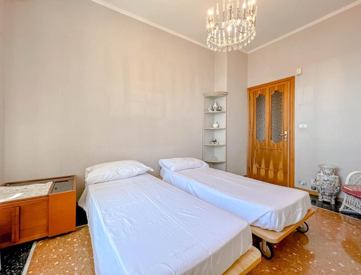 Grande Appartamento Vista Mare Varazze Exterior photo