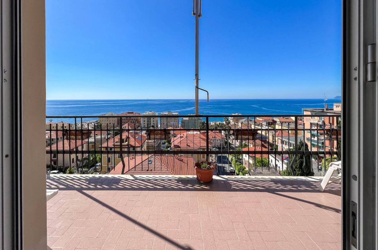 Grande Appartamento Vista Mare Varazze Exterior photo