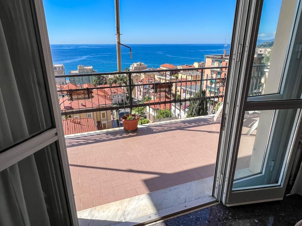 Grande Appartamento Vista Mare Varazze Exterior photo