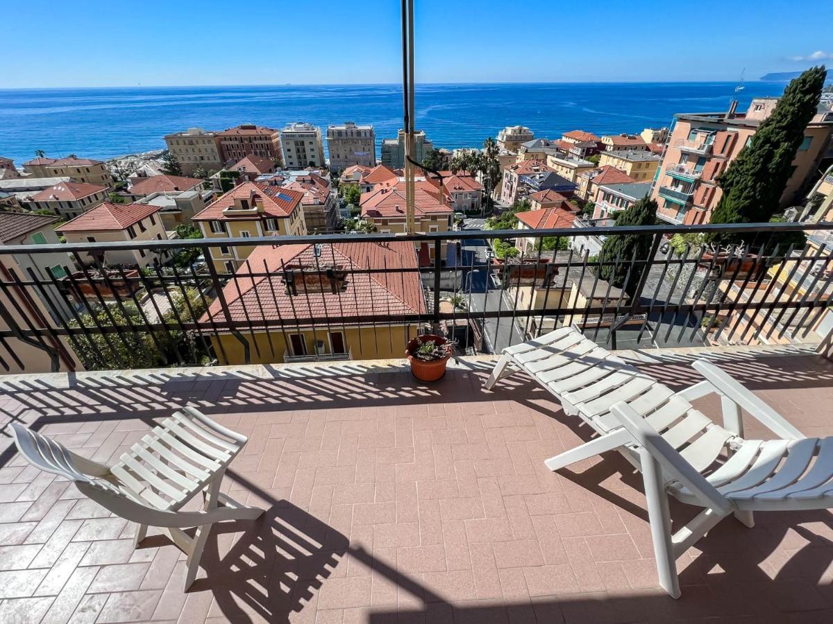 Grande Appartamento Vista Mare Varazze Exterior photo