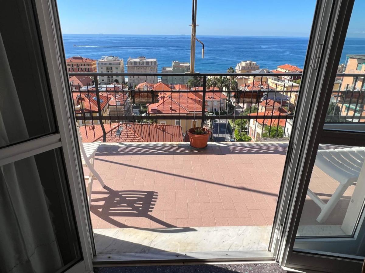 Grande Appartamento Vista Mare Varazze Exterior photo