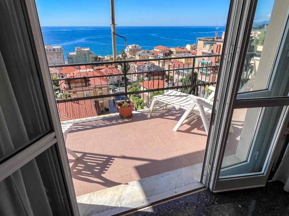 Grande Appartamento Vista Mare Varazze Exterior photo